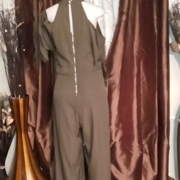 Jumpsuit - Picture 3 of 3